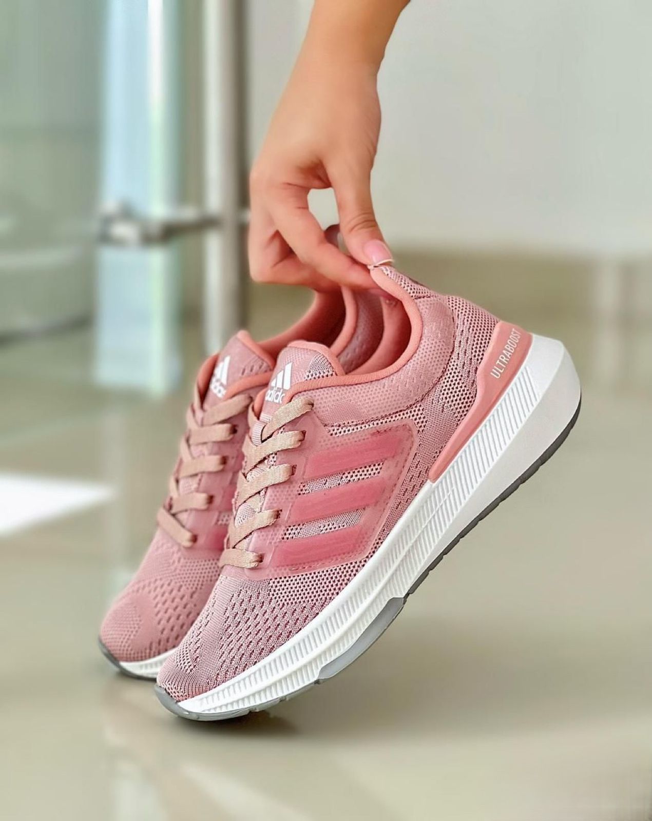 ADIDAS ULTRABOOTS DAMA