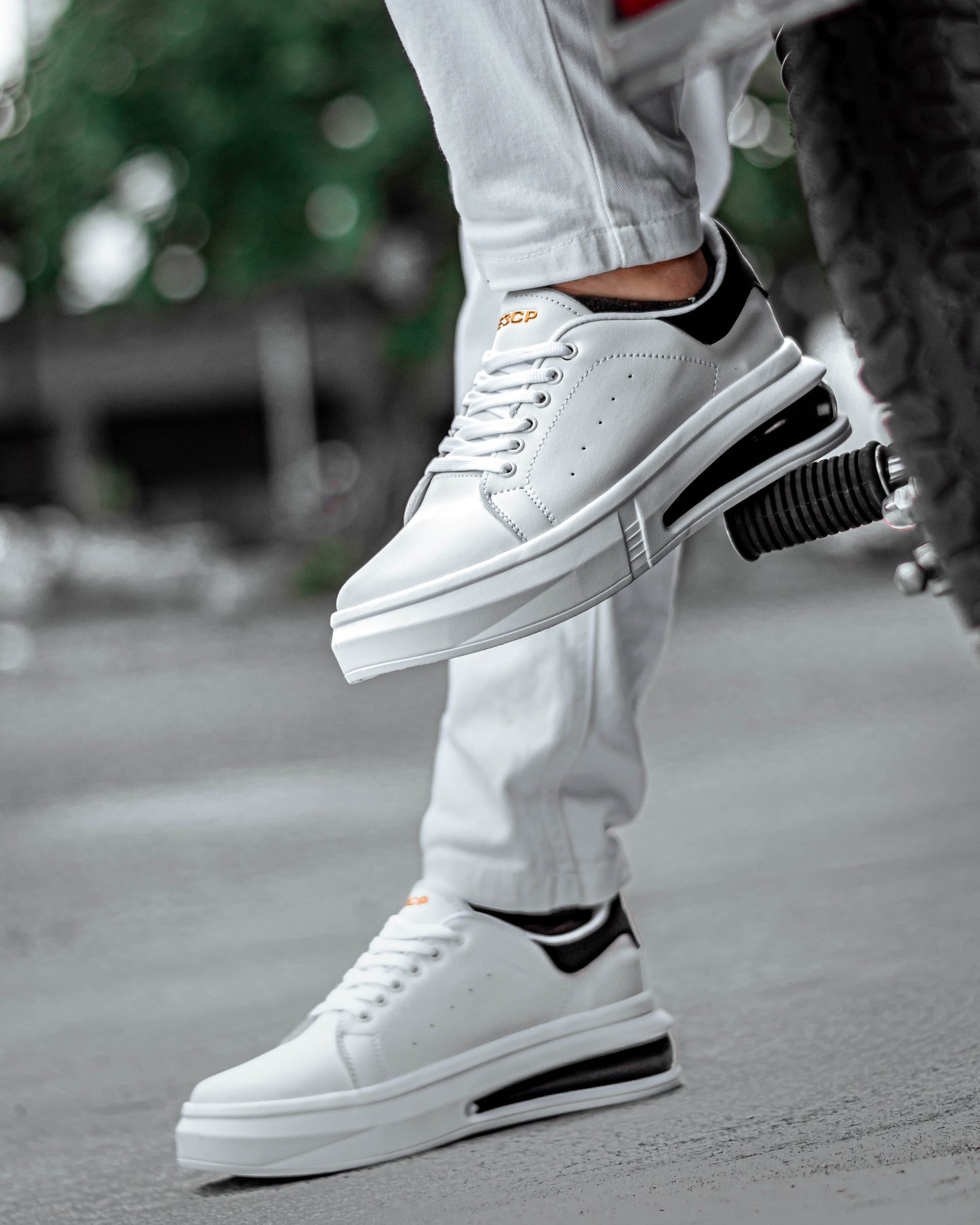 TENIS MCQUEEN