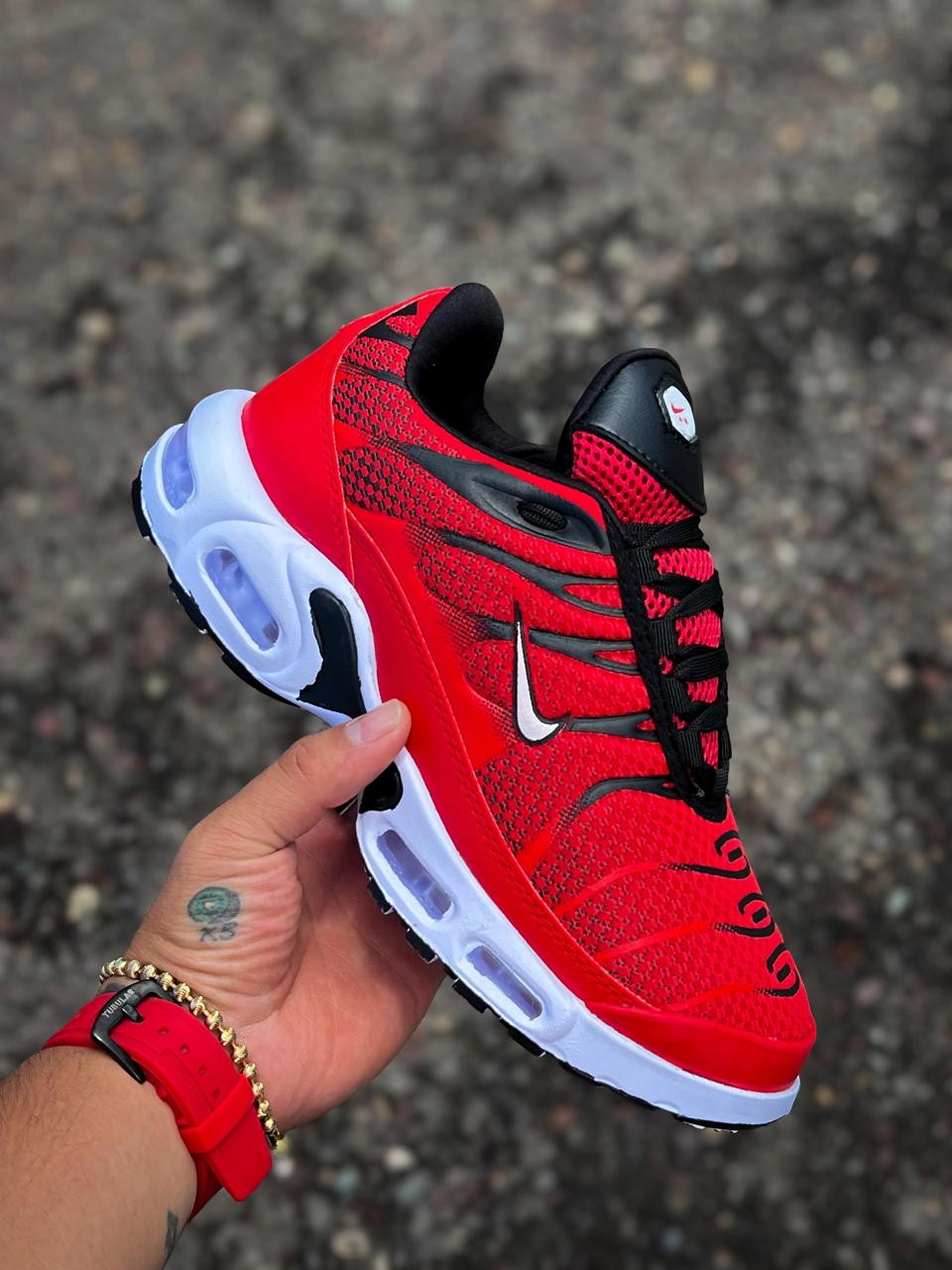OUTLET Tennis Air Max Plus TN Calidad 1.1