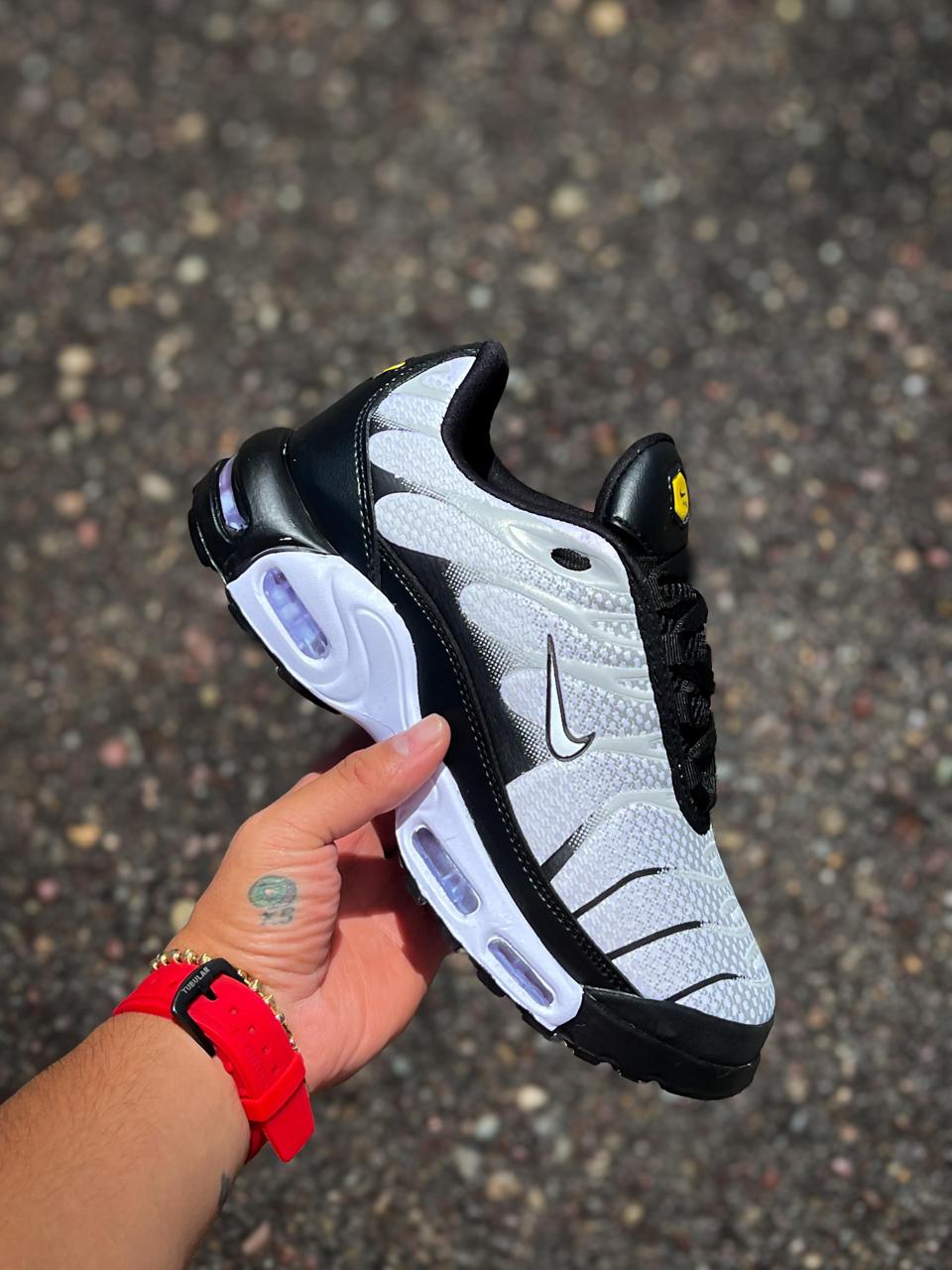 OUTLET Tennis Air Max Plus TN Calidad 1.1