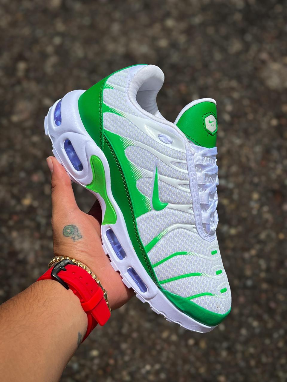 OUTLET Tennis Air Max Plus TN Calidad 1.1