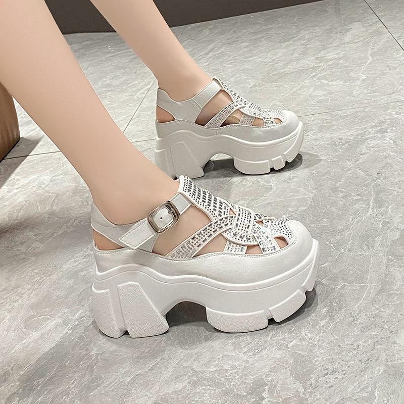 Sandalias Que Brillan En Cada Foto✨