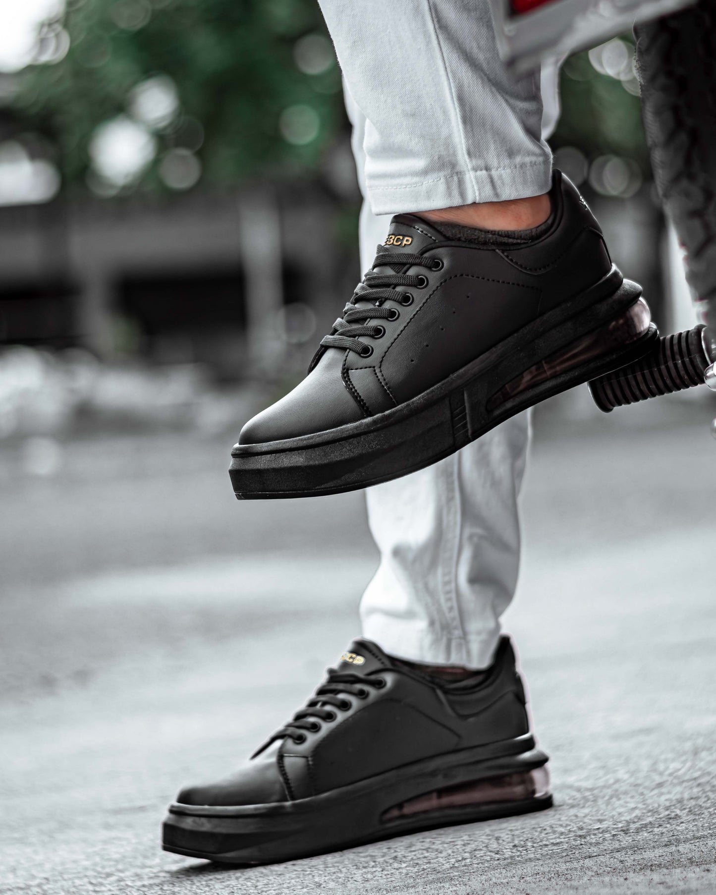 TENIS MCQUEEN