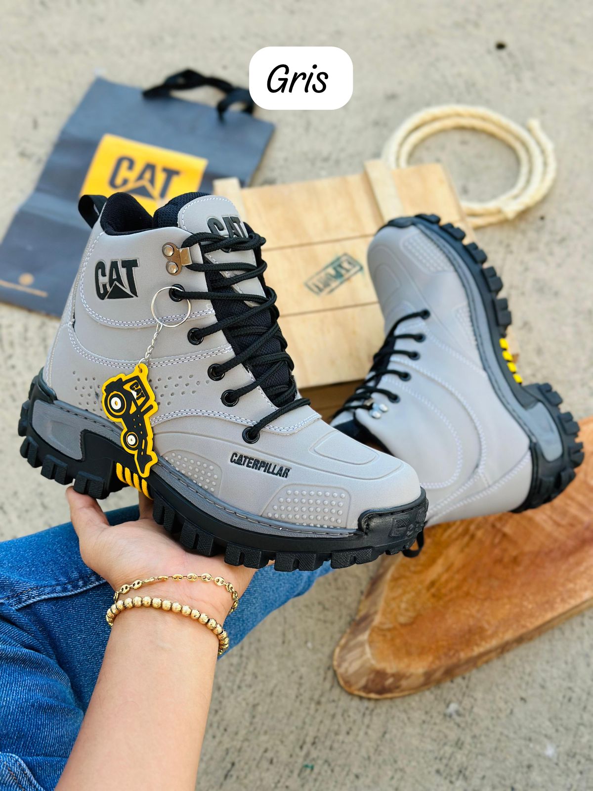 CAT FORGE TITAN EXTREM