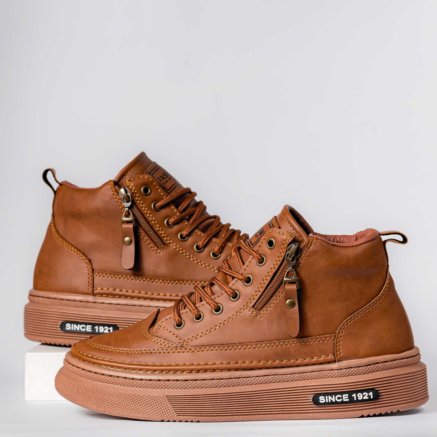 BOTAS MATRIX TRIPLE COSTURA