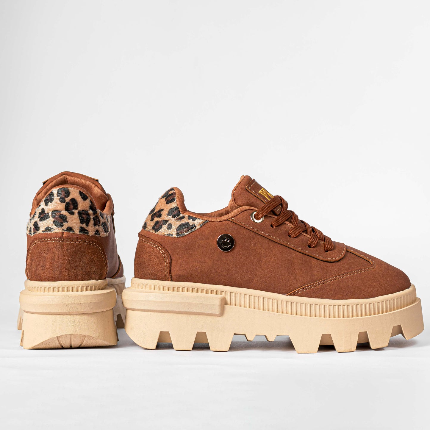 TENIS PRADA SUELA TRACTOR DAMA