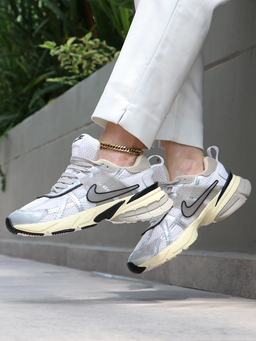 ⚡ La Esencia del Estilo Urbano Tennis V2k Y5